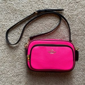 👛NWOT Coach Hot Pink Camera Bag👛